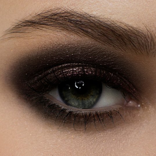 Makijaż smokey eye