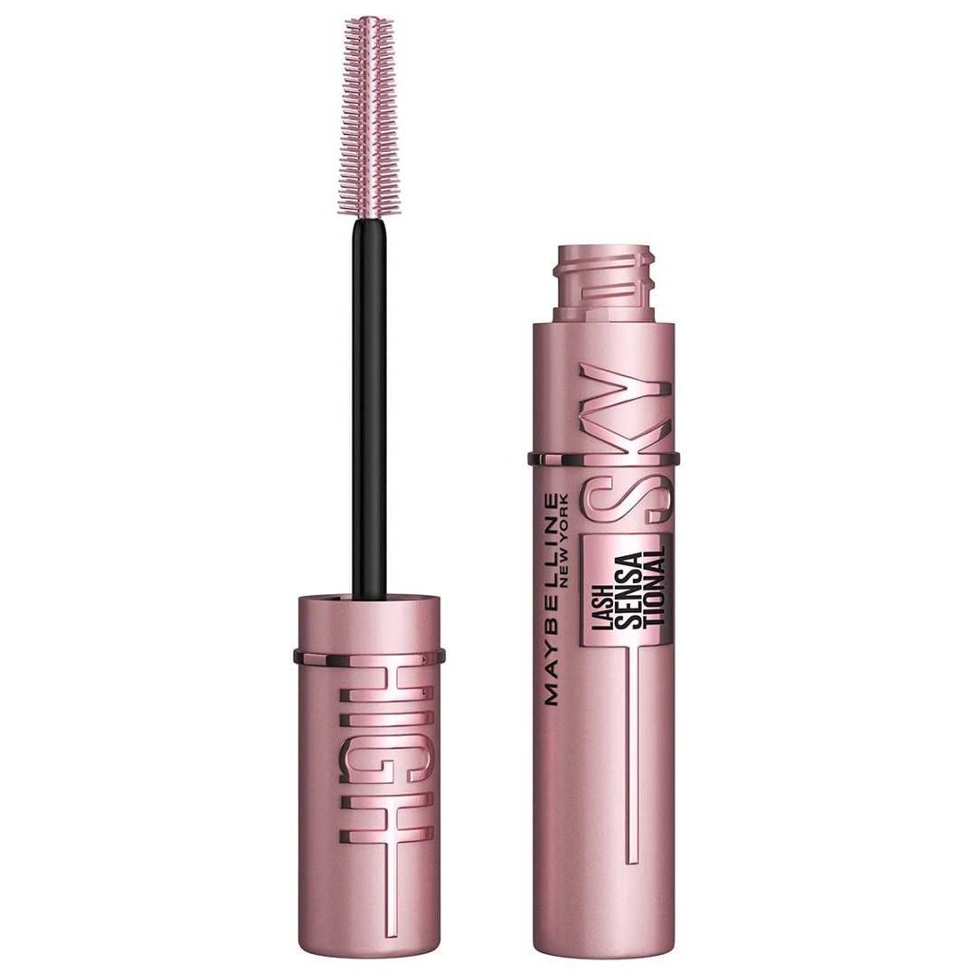 Otwarte opakowanie tuszu do rzęs Lash Sensational® Sky High od Maybelline New York w odcieniu Brown.
