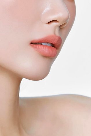 Koreański makijaż ust - tint do ust