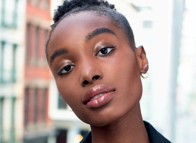 Maybelline model wearing Fit Me