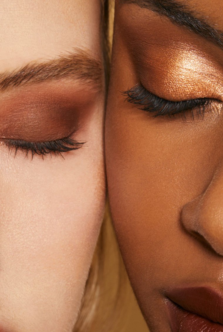 Maybelline Nudes of New York Eyeshadow palette 041554578768 arm swatch