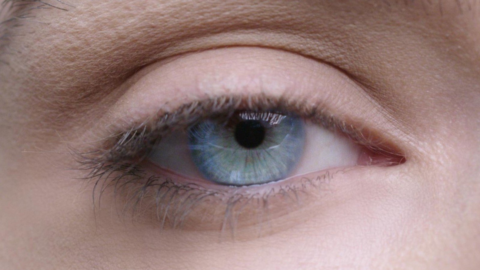 Close up of eye