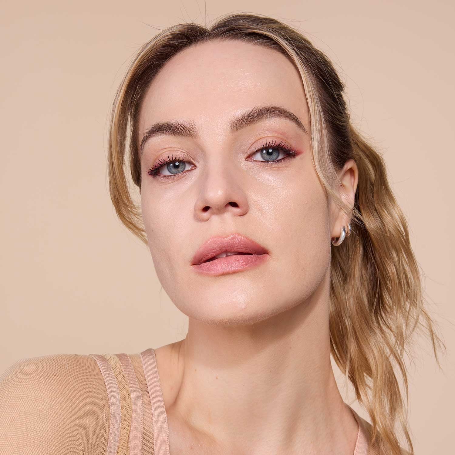 Korektor do twarzy Lifter Concealer 05