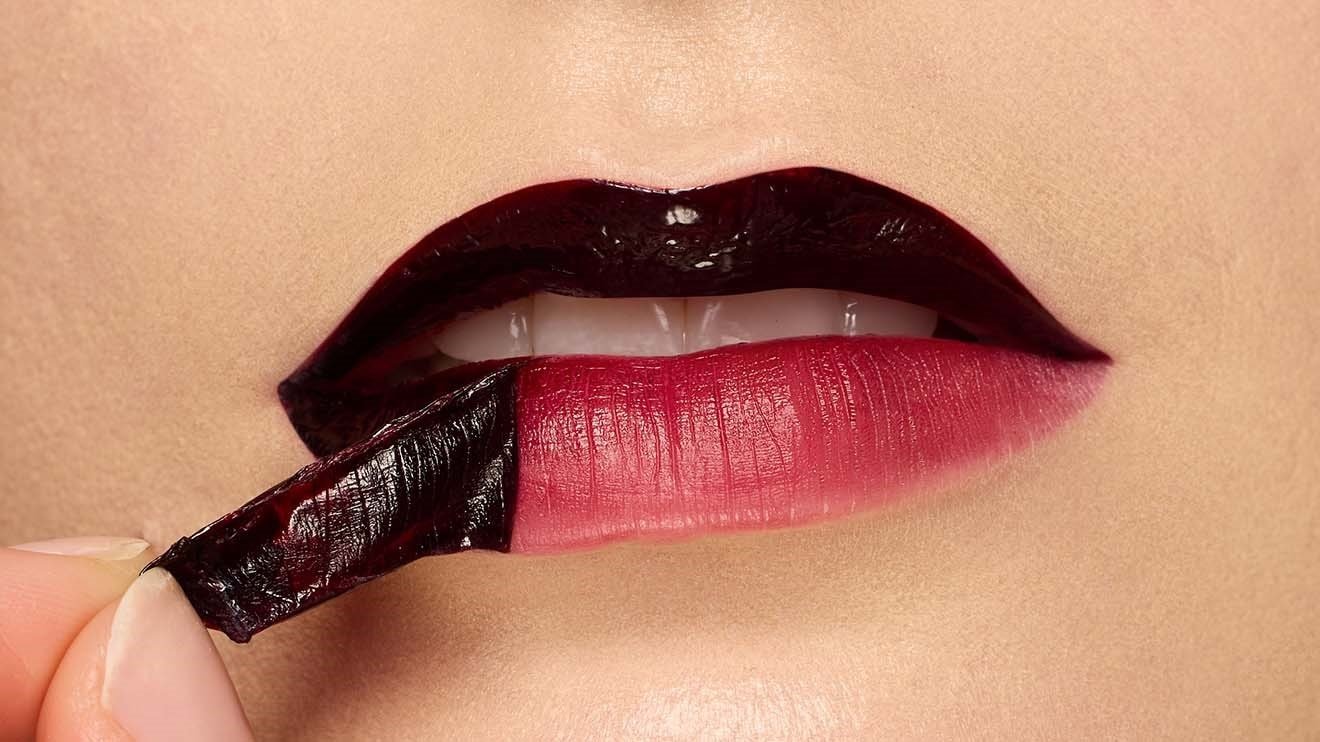 Maybelline Super Stay Peel Off lip closeup after